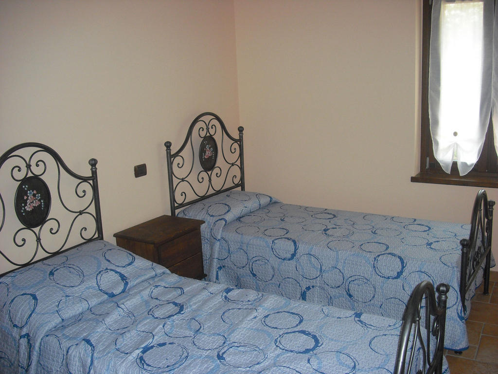 Agriturismo Biologico Villa Rosa Monte Guiduccio Habitación foto